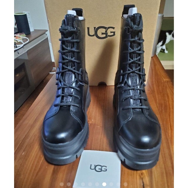 【新品】UGG 防水　本革レザーブーツ　ブラック　25.0cm 6