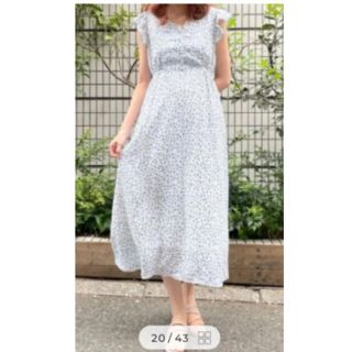 マジェスティックレゴン(MAJESTIC LEGON)の★美品★  バックレースアップフラワーワンピ  最終値下げ(ロングワンピース/マキシワンピース)