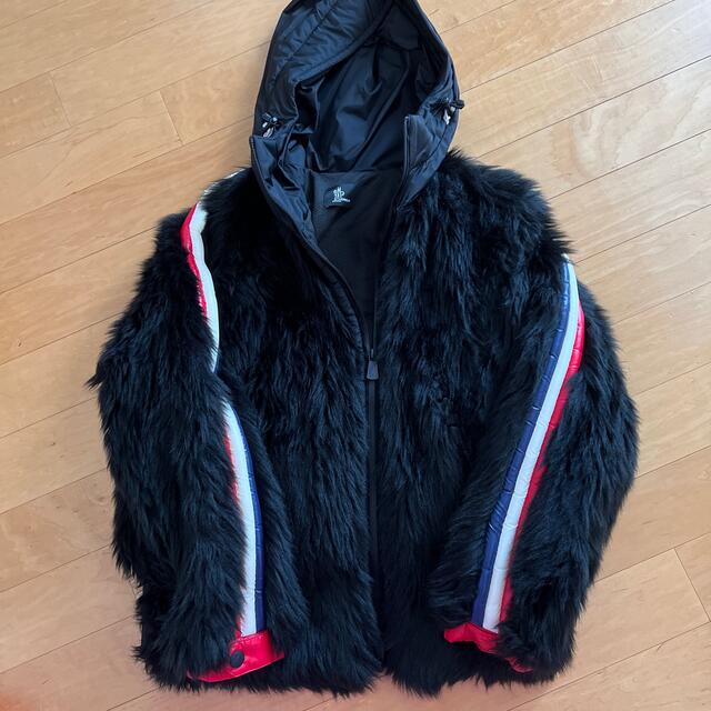 最初の MONCLER フェイクファージャケット moncler - 毛皮+ファー