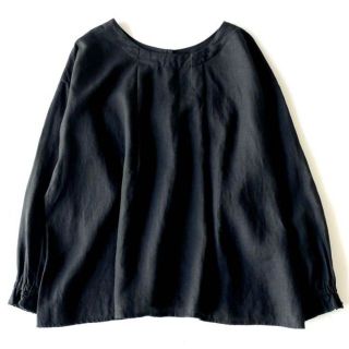 サマンサモスモス(SM2)の【極美品】ツハル  リネン100%  プルオーバー バックボタン 黒(シャツ/ブラウス(長袖/七分))
