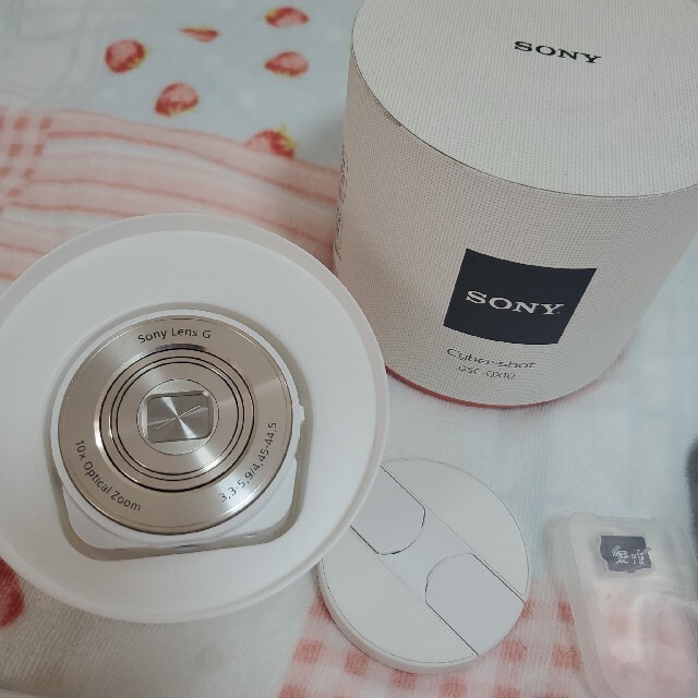 SONY(ソニー)の♥美品♥SONY　サイバーショット　DSC-QX10 スマホ/家電/カメラのカメラ(コンパクトデジタルカメラ)の商品写真