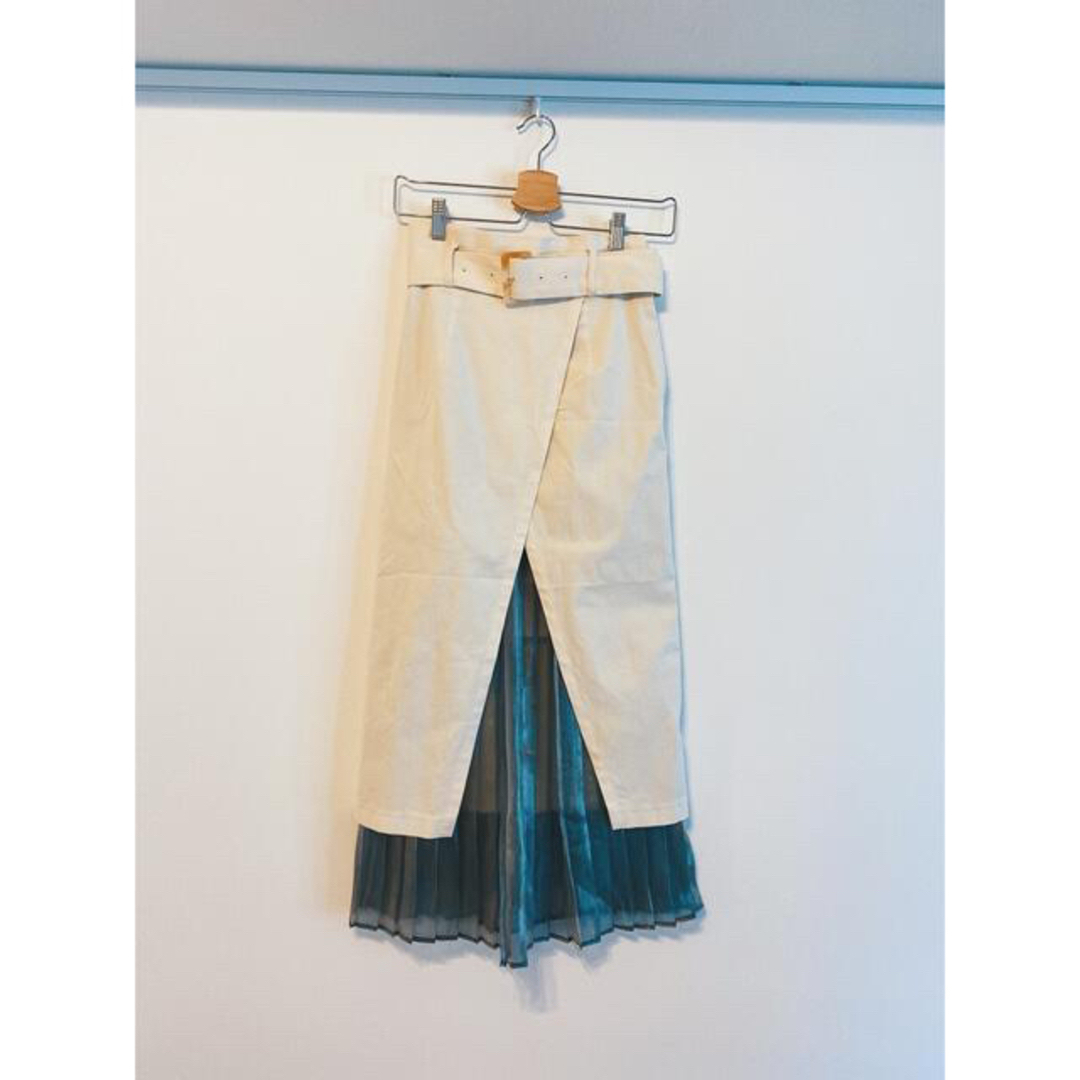 MURUA(ムルーア)のムルーア　ヘムシアーラップスカート　ベージュ1 レディースのスカート(ロングスカート)の商品写真