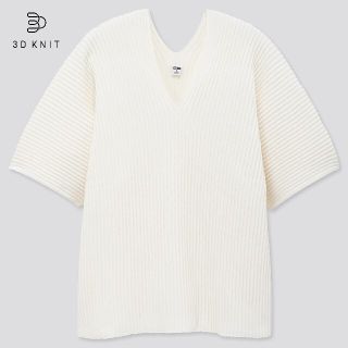 ユニクロ(UNIQLO)のUNIQLO 3DコットンプリーツVネックセーター（5分袖）(カットソー(半袖/袖なし))