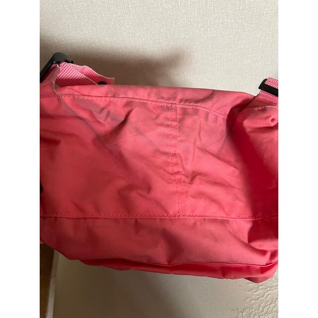 FJALL RAVEN(フェールラーベン)のカンケンリュック　ピーチピンク　16L メンズのバッグ(バッグパック/リュック)の商品写真