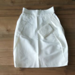 クレージュ(Courreges)のクレージュ　タイトスカート　未使用(ひざ丈スカート)