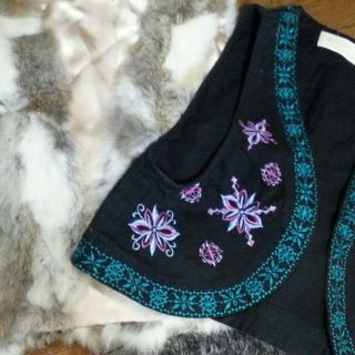 ダブルクローゼット(w closet)のファーベスト♡刺繍ベスト２点(ベスト/ジレ)