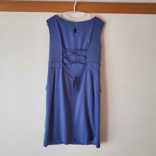 AIMER(エメ)のAIMER サイドラッフルスカートドレス　9号 レディースのフォーマル/ドレス(ミディアムドレス)の商品写真