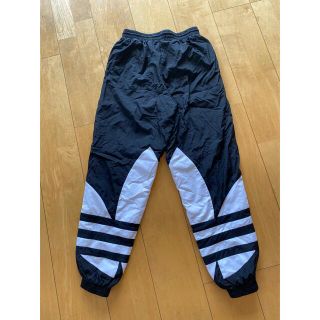 アディダス(adidas)のadidas*ウーブントラックパンツ ブラックM(トレーニング用品)