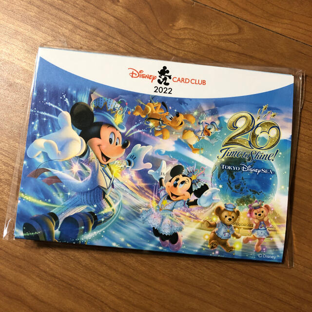 Disney(ディズニー)のディズニーシー 20周年 非売品ピンバッジ エンタメ/ホビーのおもちゃ/ぬいぐるみ(キャラクターグッズ)の商品写真