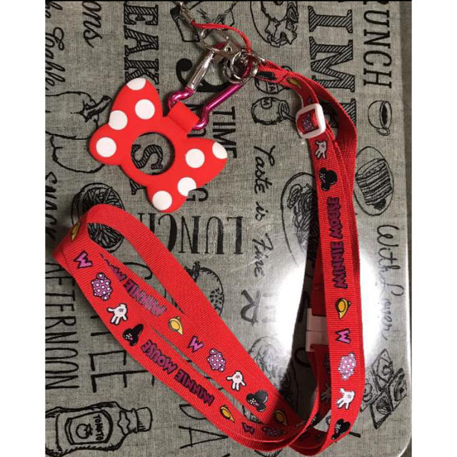 Disney(ディズニー)の値下げ❣️ディズニーリゾートネックストラップ スマホ/家電/カメラのスマホアクセサリー(ネックストラップ)の商品写真