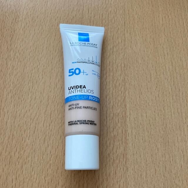 LA ROCHE-POSAY(ラロッシュポゼ)のラロッシュポゼ　トーンアップ　ローズ コスメ/美容のベースメイク/化粧品(化粧下地)の商品写真