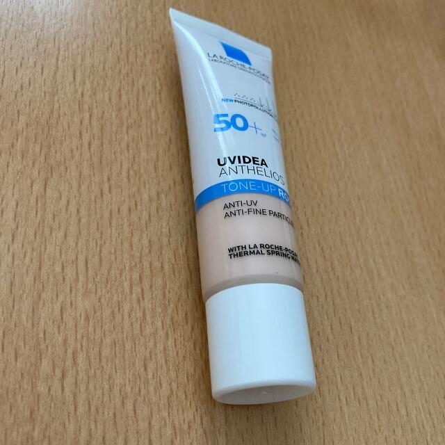 LA ROCHE-POSAY(ラロッシュポゼ)のラロッシュポゼ　トーンアップ　ローズ コスメ/美容のベースメイク/化粧品(化粧下地)の商品写真