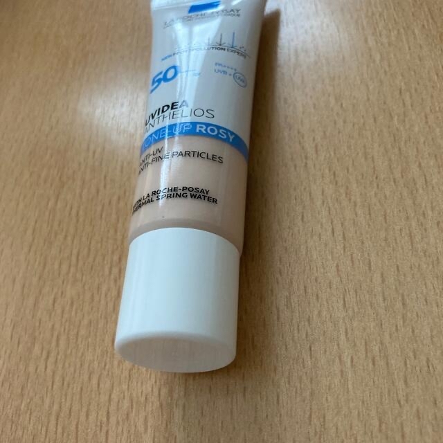 LA ROCHE-POSAY(ラロッシュポゼ)のラロッシュポゼ　トーンアップ　ローズ コスメ/美容のベースメイク/化粧品(化粧下地)の商品写真