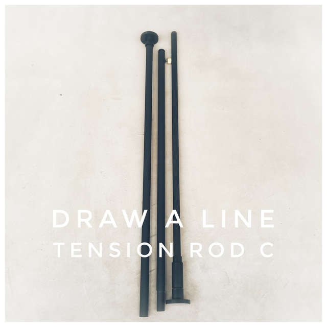 DRAW A LINE │ Tension Rod C Black 縦