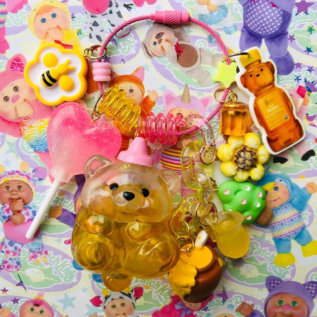 🧸 はちみつボトルのベビィベア 🍯　ジャラジャラキーホルダー エンタメ/ホビーのおもちゃ/ぬいぐるみ(その他)の商品写真