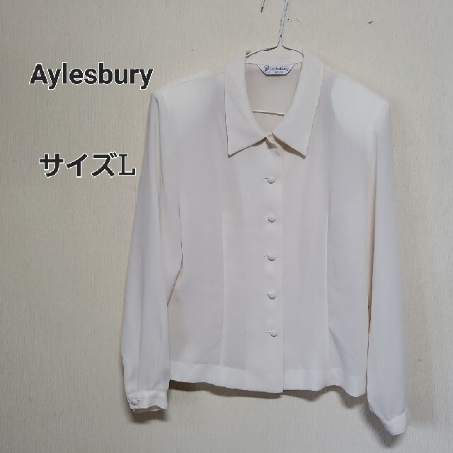 Aylesbury(アリスバーリー)の✬Aylesbury･ブラウス･ベージュ色✬ レディースのトップス(シャツ/ブラウス(長袖/七分))の商品写真