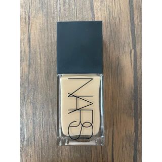 ナーズ(NARS)のNARS ライトリフティングファンデーション(ファンデーション)