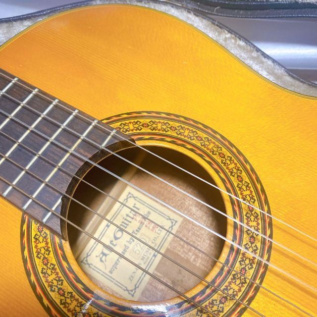 abe guitar 520 クラッシックギター　安部ギター　ケース付き 楽器のギター(アコースティックギター)の商品写真