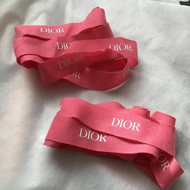 Dior(ディオール)のDior ディオール　リボン　ピンク　2022 バレンタイン　2本 インテリア/住まい/日用品のオフィス用品(ラッピング/包装)の商品写真