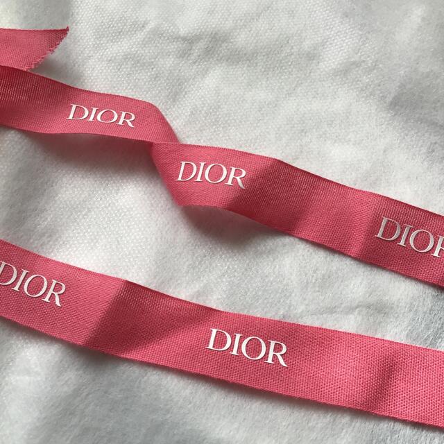 Dior(ディオール)のDior ディオール　リボン　ピンク　2022 バレンタイン　2本 インテリア/住まい/日用品のオフィス用品(ラッピング/包装)の商品写真