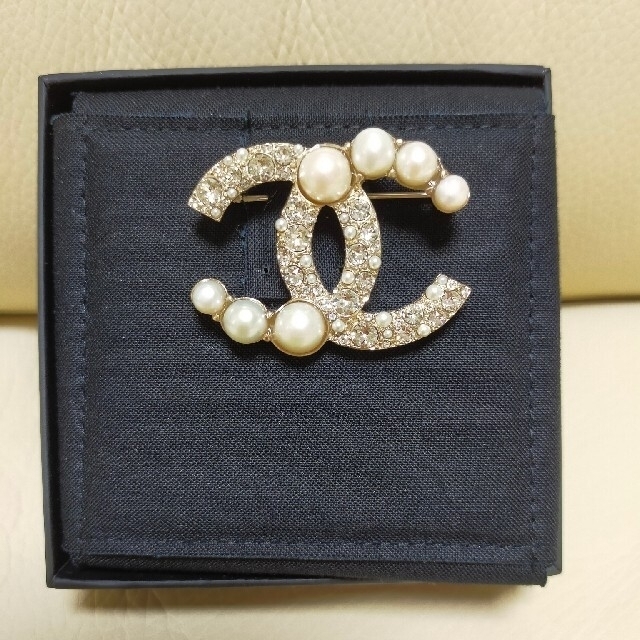 新品　未使用　CHANEL ブローチ