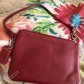 COACH - coachポーチレッド新品未使用の通販 by いちご｜コーチならラクマ