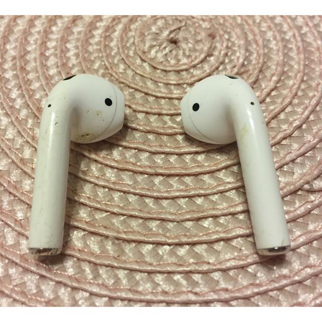 Apple(アップル)のApple AirPods 第一世代 スマホ/家電/カメラのオーディオ機器(ヘッドフォン/イヤフォン)の商品写真