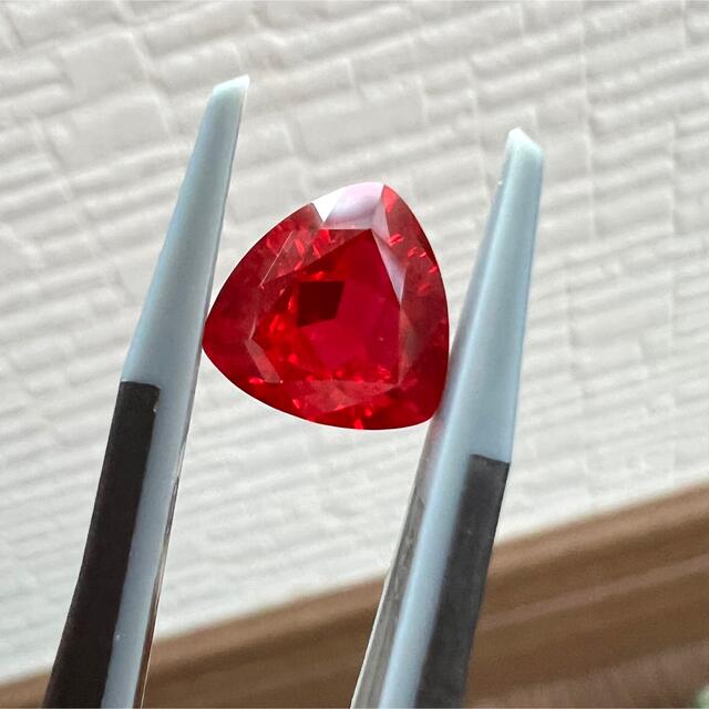 再結晶ルビー 大粒3ct ピジョンブラッド相当 ジュエリー品質ルース 7月