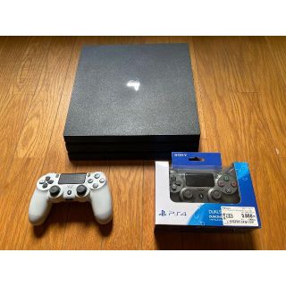 プレイステーション4(PlayStation4)のPS4pro＋純正コントローラー2個(家庭用ゲーム機本体)