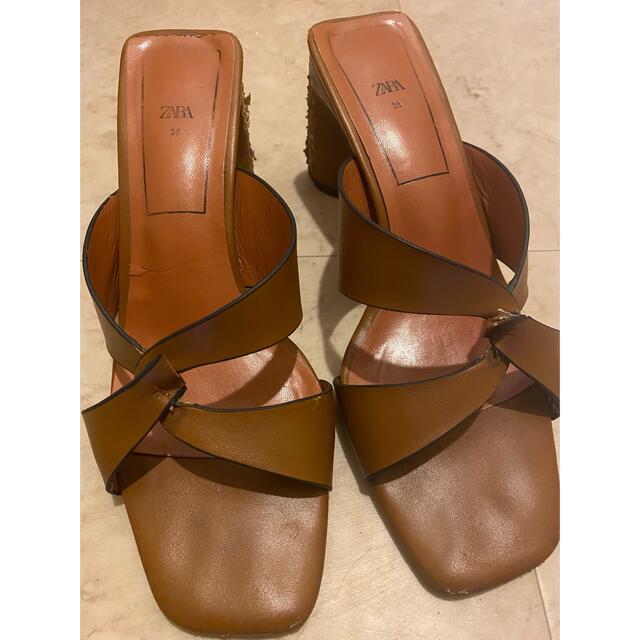 ZARA - ZARA レザー ブロックヒール サンダルの通販 by Fashion♡Beauty|ザラならラクマ ZARA - ZARA レザー ブロックヒール サンダルの通販 by Fashion♡Beauty|ザラならラクマ