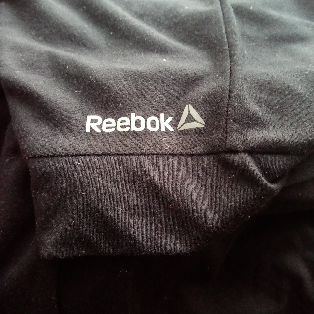 Reebok(リーボック)のReebok　半袖　Tシャツ　M レディースのトップス(Tシャツ(半袖/袖なし))の商品写真