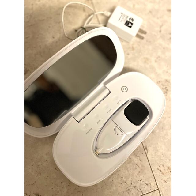 美品】モイスティーヌ 美顔器 売り出し半額 dvap.uach.cl