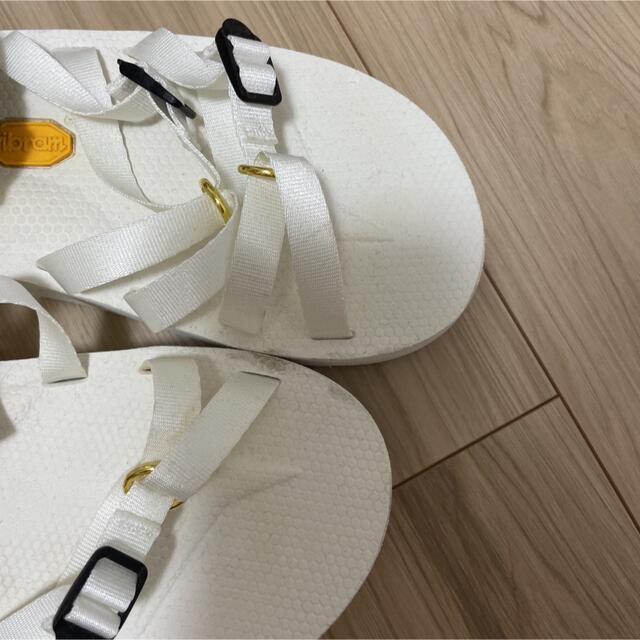 suicoke(スイコック)の【別注】SUICOKE×TOMORROWLAND ストラップサンダル レディースの靴/シューズ(サンダル)の商品写真
