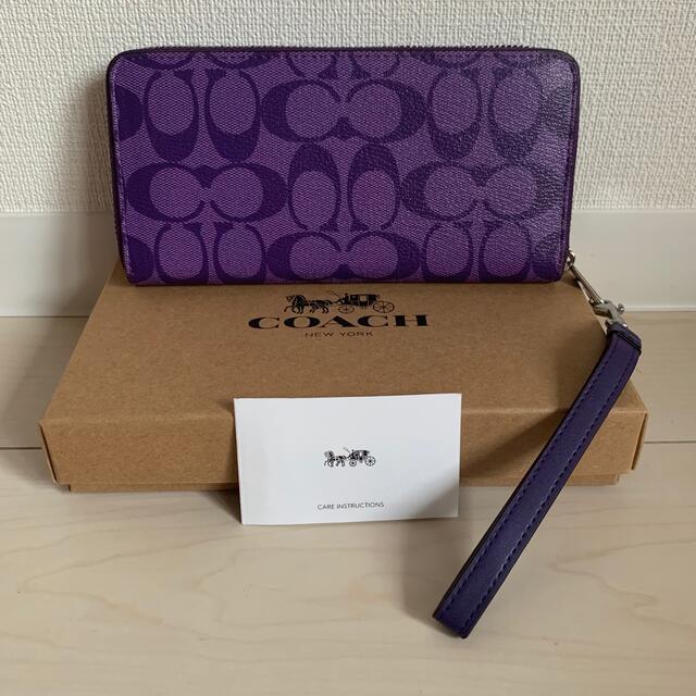 COACH(コーチ)のCoach コーチ 長財布 財布 ラウンドファスナー レディースのファッション小物(財布)の商品写真