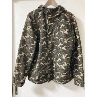 ザラ(ZARA)のZARA ナイロンパーカー　Mサイズ(ナイロンジャケット)