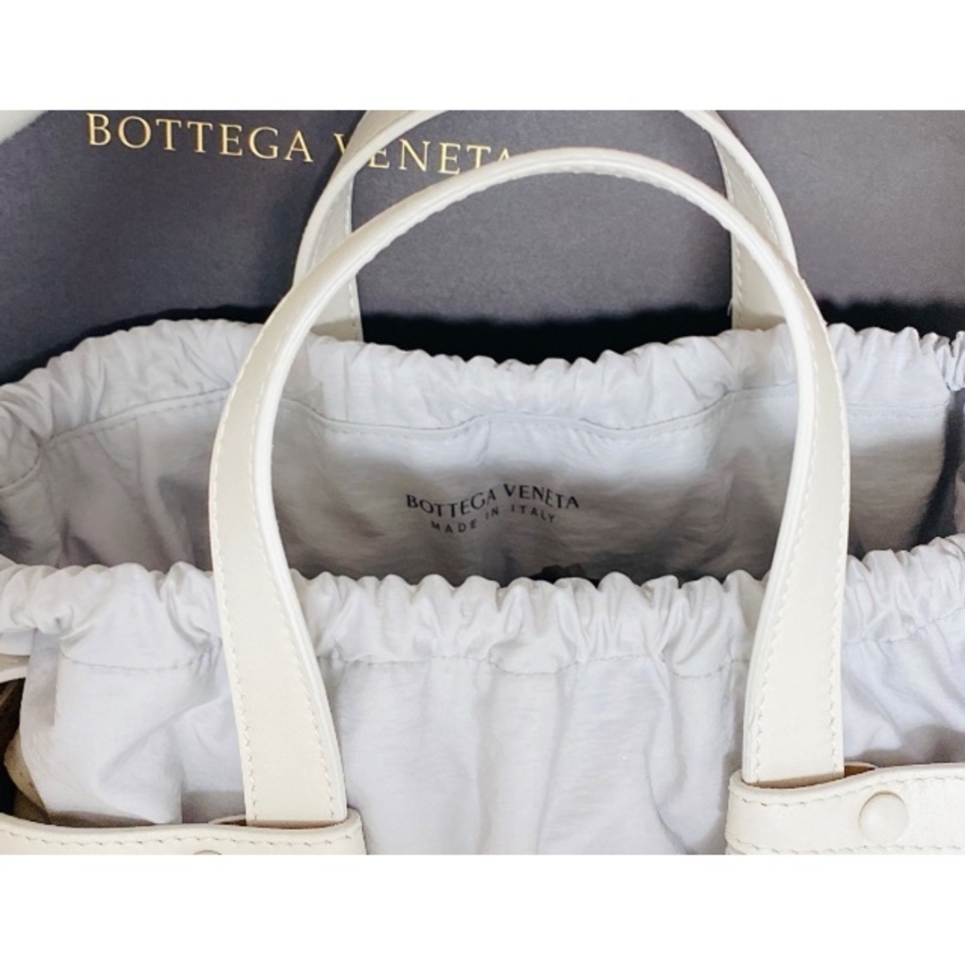 BOTTEGA VENETA ザ・シェル ショルダーバッグ - バッグ BOTTEGA VENETA ザ・シェル ショルダーバッグ - バッグ