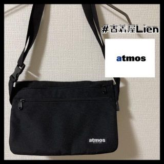 【美品】atmos バッグ サコッシュバッグ 黒 ブラック シンプル ロゴ(ボディーバッグ)