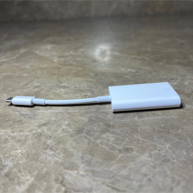 Apple A2082 純正　USB Type-C SDカードリーダー