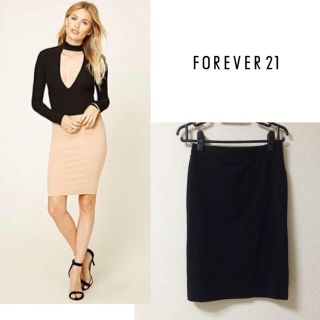 フォーエバートゥエンティーワン(FOREVER 21)のタイトスカート(ひざ丈スカート)