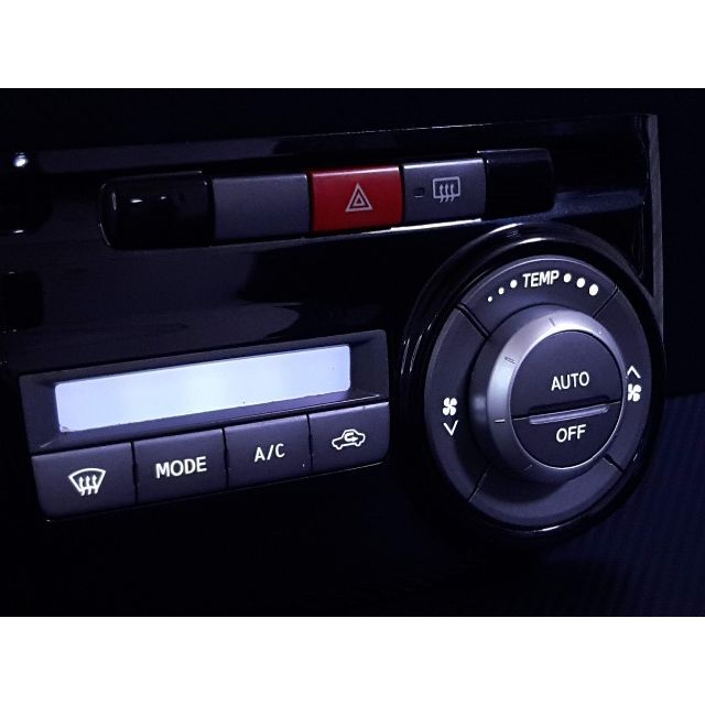 ダイハツ(ダイハツ)のタントカスタム L375S エアコンパネル LED打ち替え品(色指定可) 自動車/バイクの自動車(車種別パーツ)の商品写真