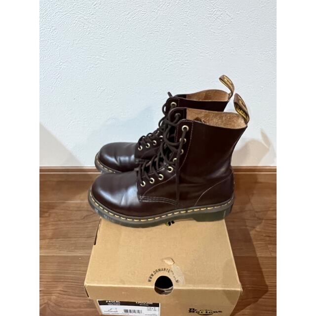 Dr.Martens(ドクターマーチン)のドクターマーチン8ホール 25cm ブラウン　即日発送 レディースの靴/シューズ(ブーツ)の商品写真