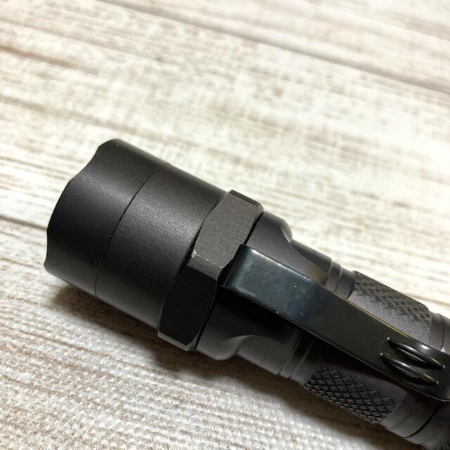 SUREFIRE(シュアファイア)のsurefire シュアファイア E1E 旧ロゴ スポーツ/アウトドアのアウトドア(ライト/ランタン)の商品写真