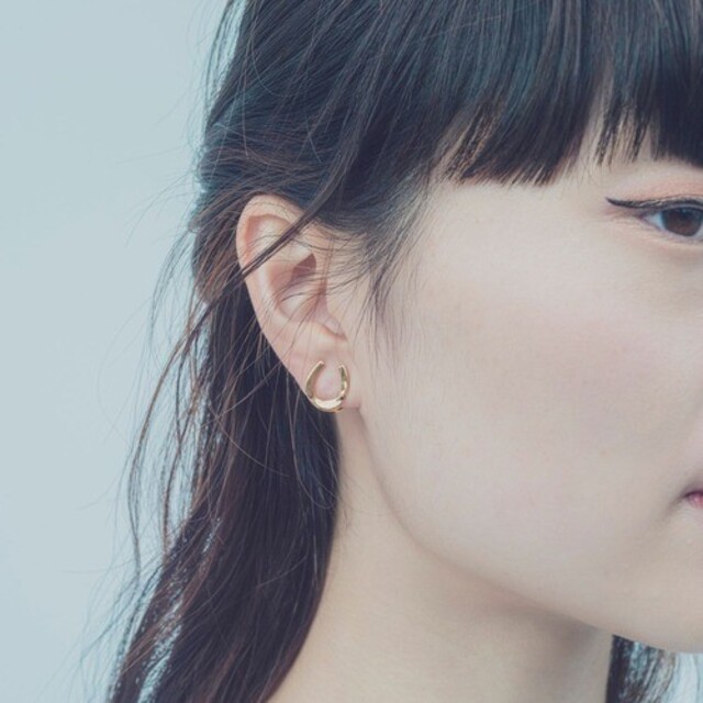 ete - 今月中限定値下げ ete ループイヤリング ホースシューの通販 by