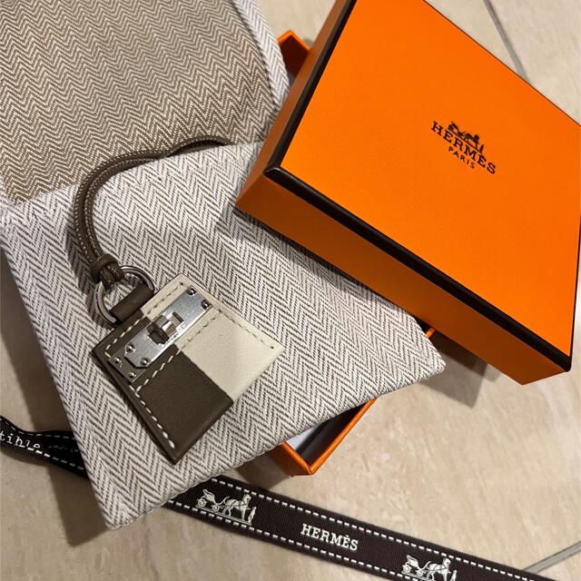 公式 Hermes Monpetitkellyモンプティケリー PM 【新品未使用 公式 Hermes Monpetitkellyモンプティケリー PM 【新品未使用