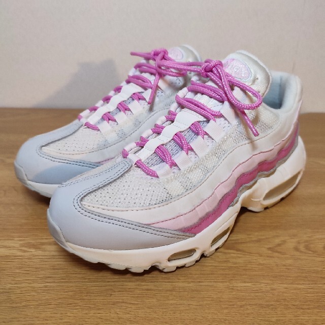 ★美品 海外限定 NIKE WMNS AIR MAX 95 ESSENTIAL