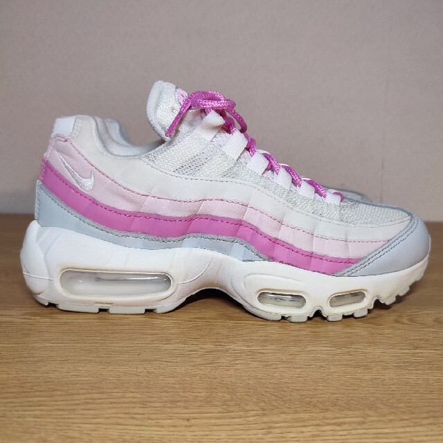 ★美品 海外限定 NIKE WMNS AIR MAX 95 ESSENTIAL