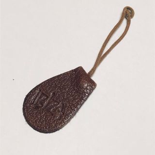イビザ  バッグチャーム　茶C(バッグチャーム)