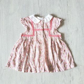 ベベ(BeBe)のｂｅｂｅ　べべ　フリルスリーブ花柄チュニック　Sサイズ70cm〜80cm　女の子(ワンピース)