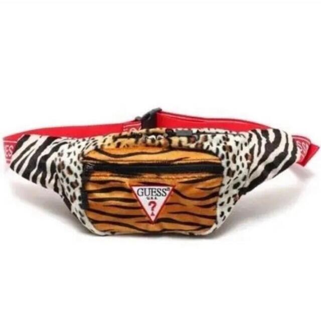 GUESS(ゲス)のGUESS FANNY PACK MULTI 18HO-S レディースのバッグ(ボディバッグ/ウエストポーチ)の商品写真