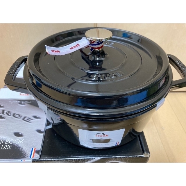 STAUB(ストウブ)のストウブ ピコ・ココット 20cm シャイニー　ブラック STAUB Staub インテリア/住まい/日用品のキッチン/食器(鍋/フライパン)の商品写真